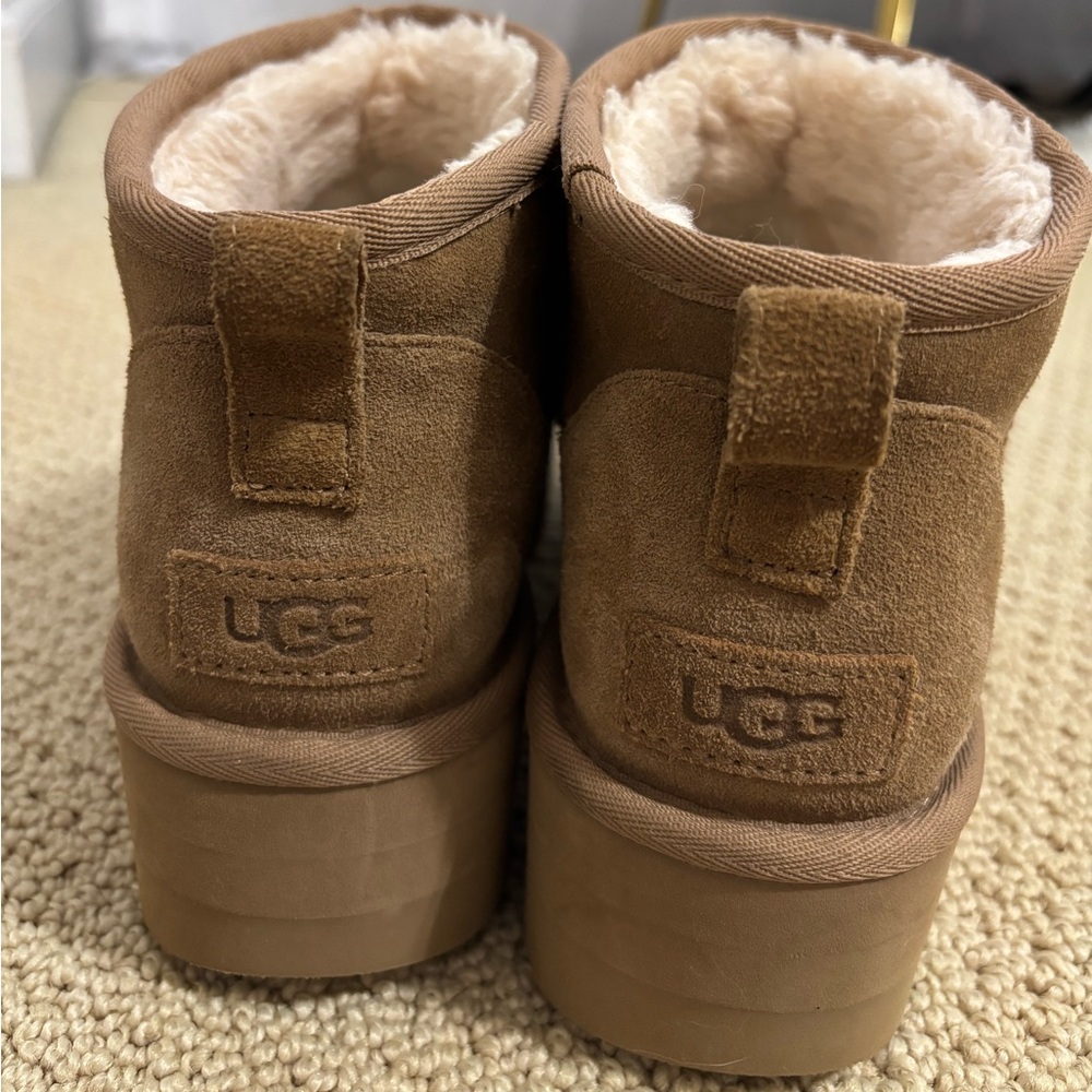 UGG Classic Ultra Mini Platform in chestnut